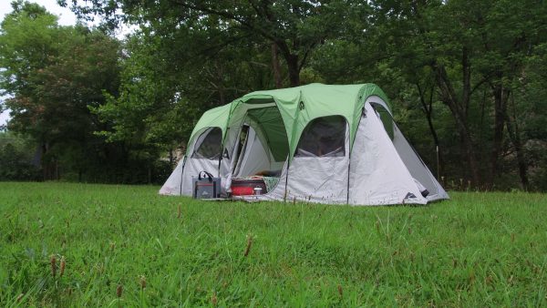 Ozark Trail 8 Person, Clip & Camp Family Tent, 16 ft. x 8 ft. x 78 in., 23.81 lbs. - MadeInUSA - Image 10