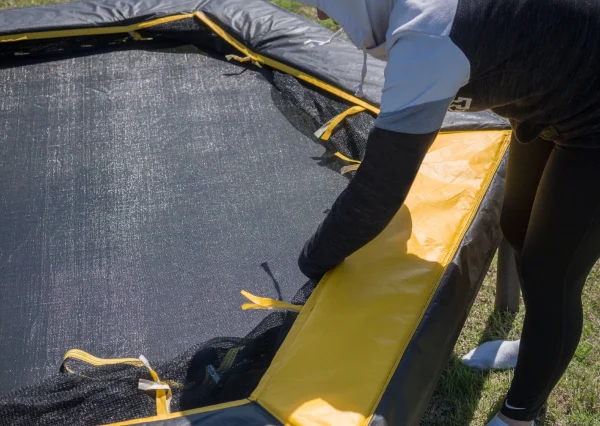 JumpKing 7.5-Foot Trampoline, with Enclosure, Black/Yellow - MadeInUSA - Image 6