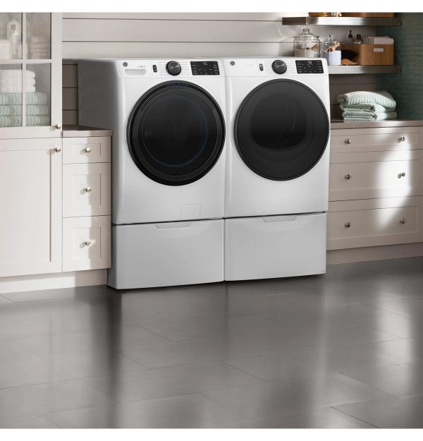 GE GFW655SSVWW 5.0 Cu. ft. Capacity Smart Front Load Steam Washer with SmartDispense - MadeInUSA - Image 2