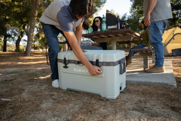 Igloo Overland 72 QT Ice Chest Cooler, Green - MadeInUSA - Image 7