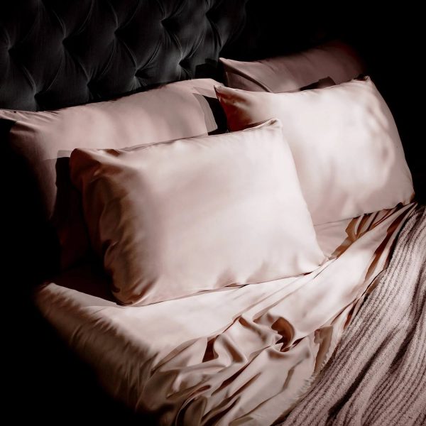 LUXOME Luxury Sheet Set | 100% Viscose from Bamboo | Full Size - White | Deep Pockets | 4-Piece Set (Fitted, Flat, 2 Pillowcases) - MadeInUSA - Image 5