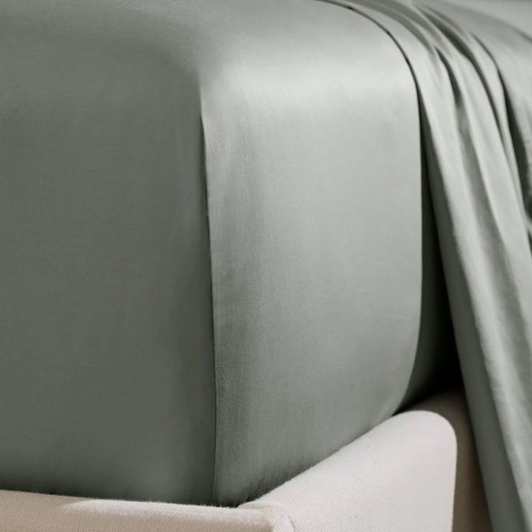 Boll & Branch Signature Hemmed Sheet Set, Split King - Shore - MadeInUSA - Image 6
