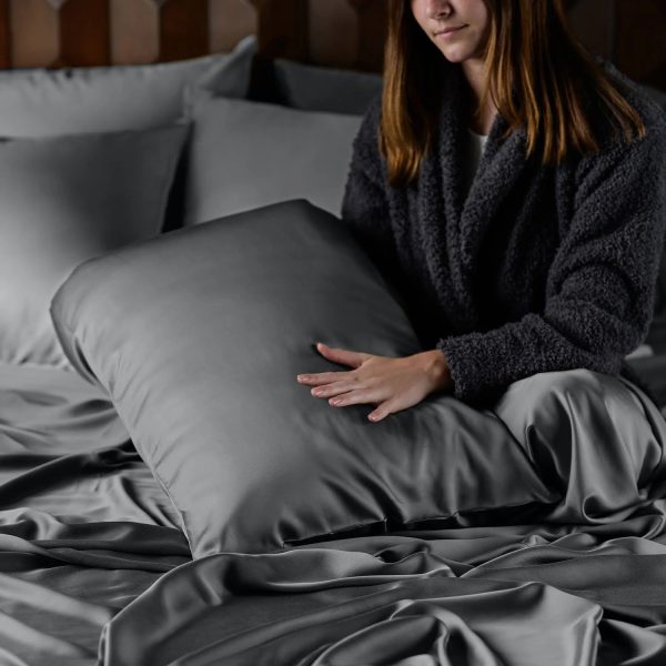 LUXOME Luxury Sheet Set | 100% Viscose from Bamboo | Full Size - White | Deep Pockets | 4-Piece Set (Fitted, Flat, 2 Pillowcases) - MadeInUSA - Image 6
