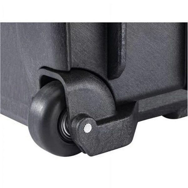 Pelican V525 Vault Rolling Case with Foam, Black - MadeInUSA - Image 5
