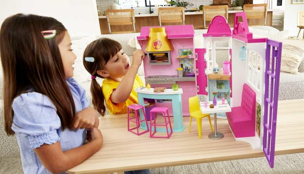 Barbie Cook a n Grill Restaurant Playset with 30+ Pieces, Gift for 3 to 7 Year Olds - Image 2