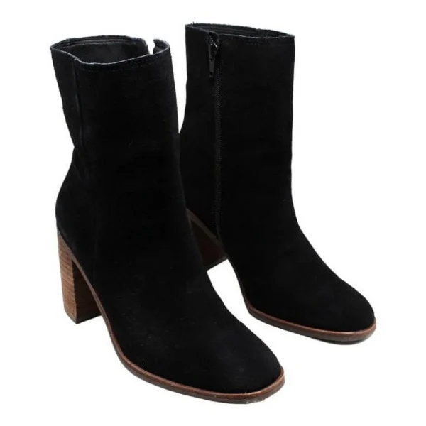Lucky Brand Boots: Embrace Bohemian Elegance in Every Step - MadeInUSA